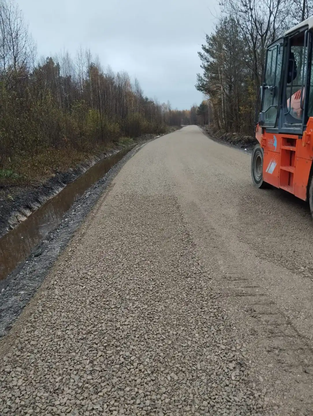 Reconstruction of municipal road no. 400111 Aleksandrów – Budki – view 2