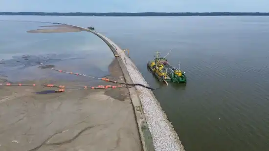 Dredging works on the Elbląg River